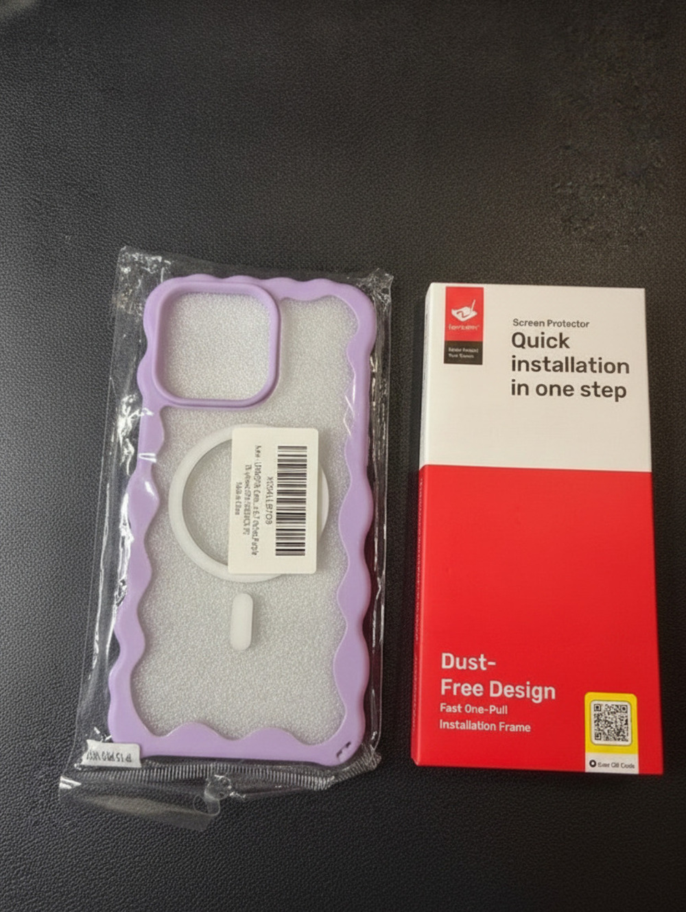 Purple wavy MagSafe-compatible iPhone 15 Pro Max case (new)